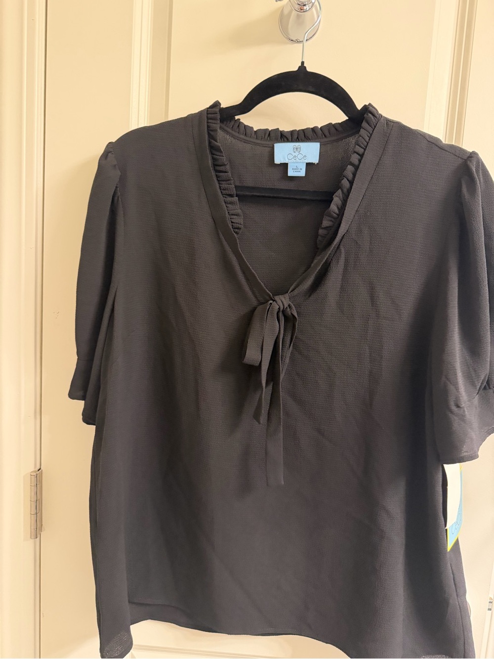 CeCe Black Ruffle Tie-Neck Short Sleeve Blouse